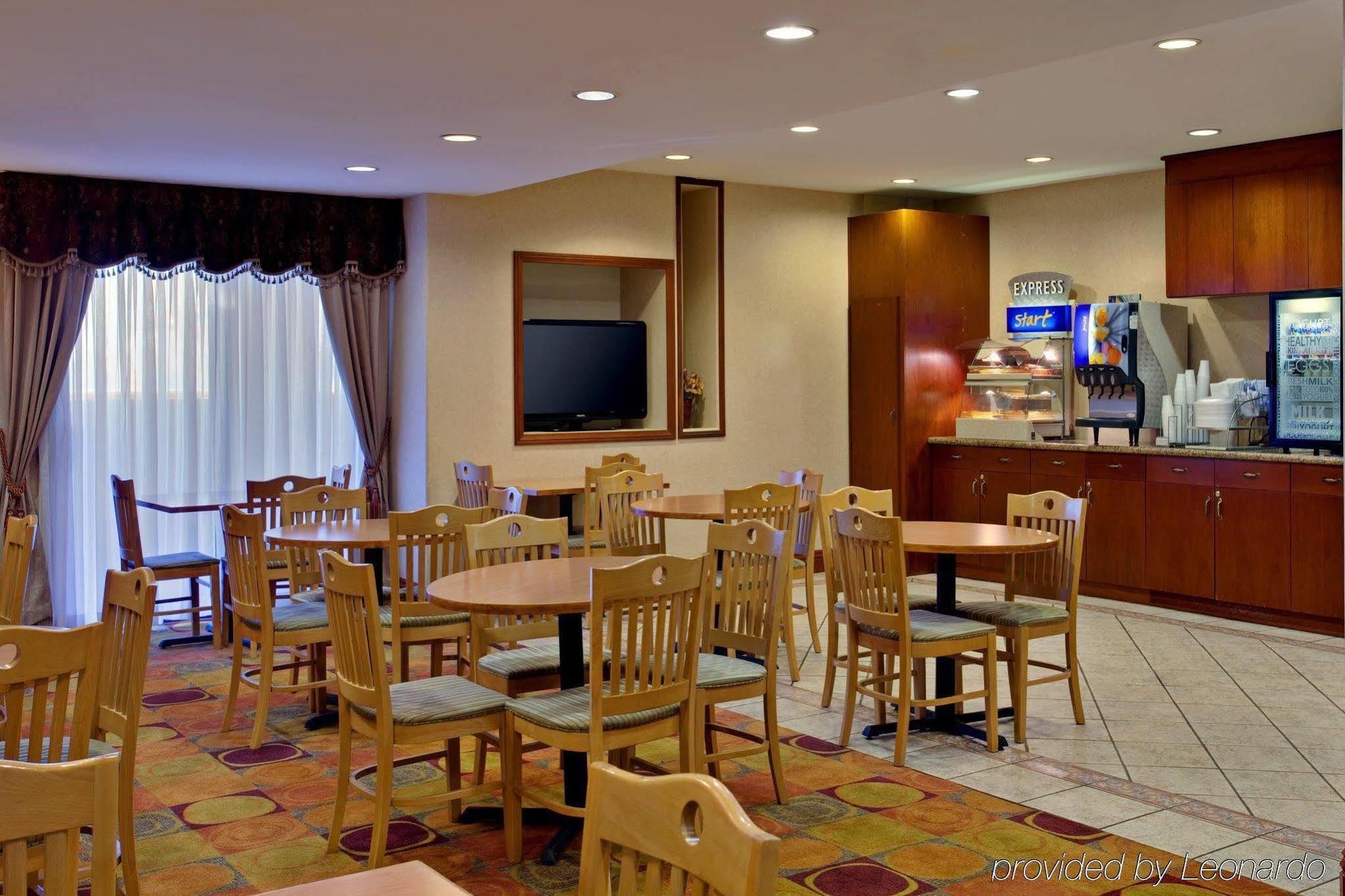 Hotel Xola Trademark Collection By Wyndham Moreno Valley Exterior photo